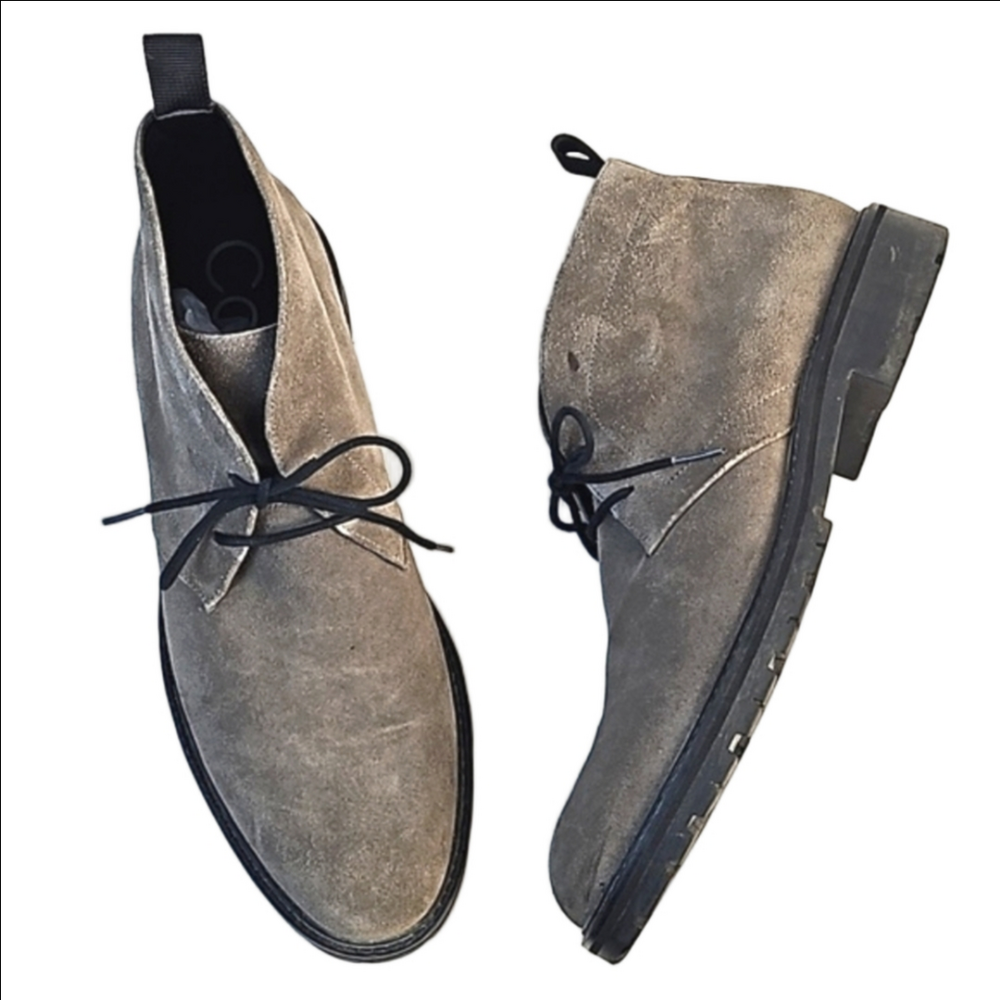 Calvin Klein Ultan Calf Suede Round Toe Lace Up Lug Sole Chukka Ankle Boot